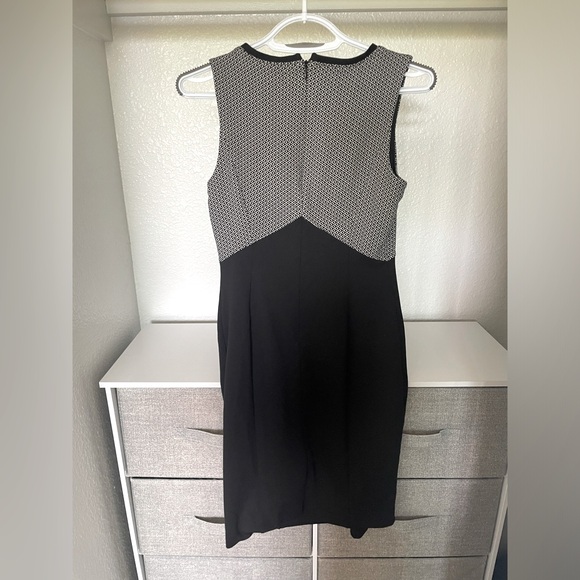 White House Black Market Black and White Dress | Size 00 - Picture 2 of 5
